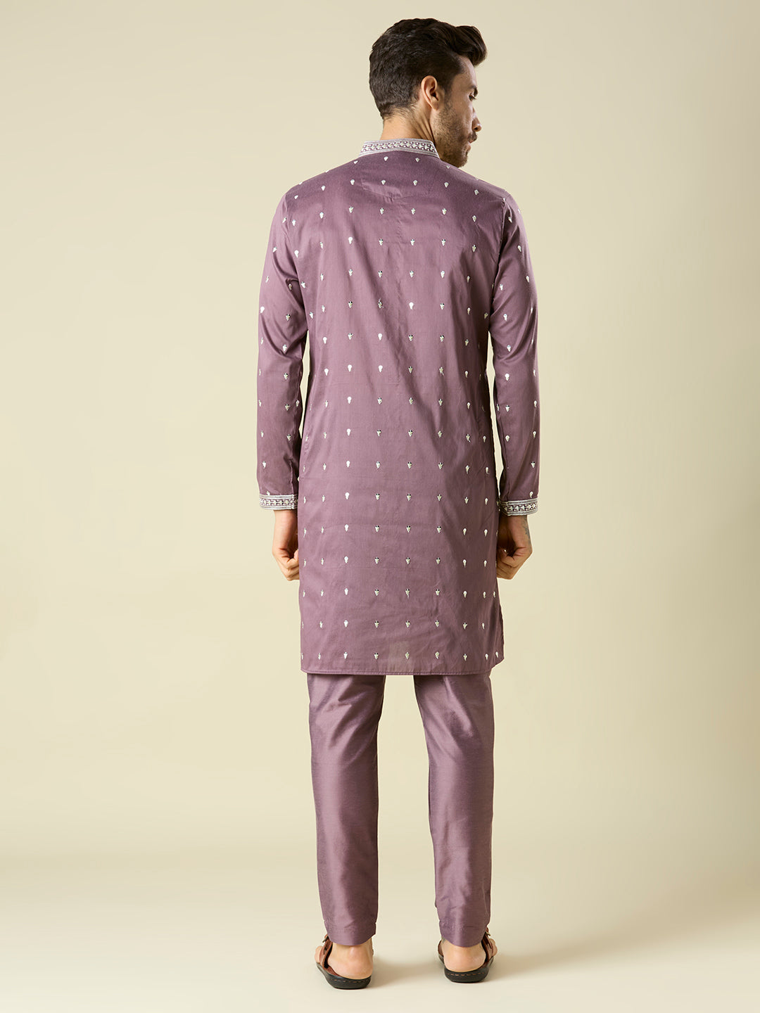 MAUVE KURTA PYJAMA SET WITH INTRICATE EMBROIDERY AROUND NECKLINE