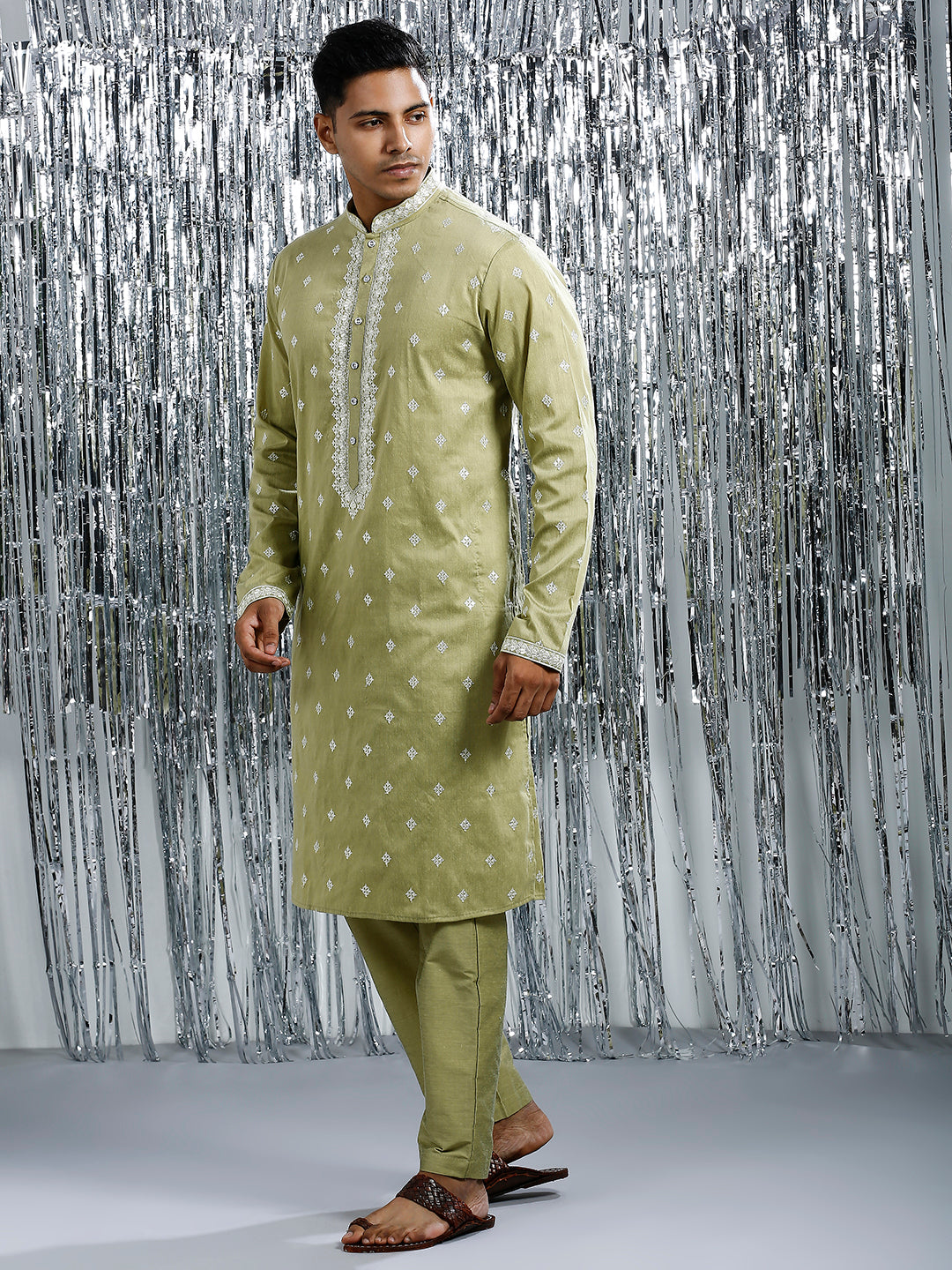 LILY GREEN KURTA PYJAMA SET WITH INTRICATE EMBROIDERY AROUND NECKLINE