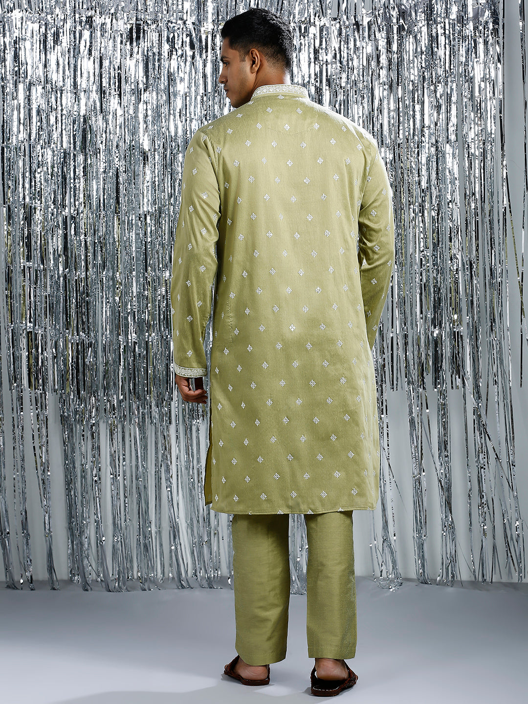 LILY GREEN KURTA PYJAMA SET WITH INTRICATE EMBROIDERY AROUND NECKLINE