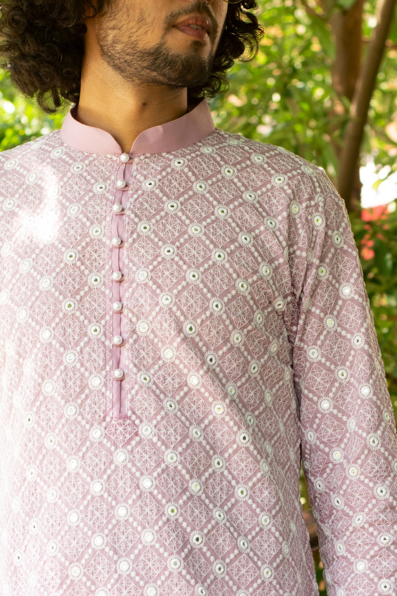 MAUVE ORCHID MIRROR ABLA EMBROIDERED KURTA SET WITH PEARL BUTTON DETAIL