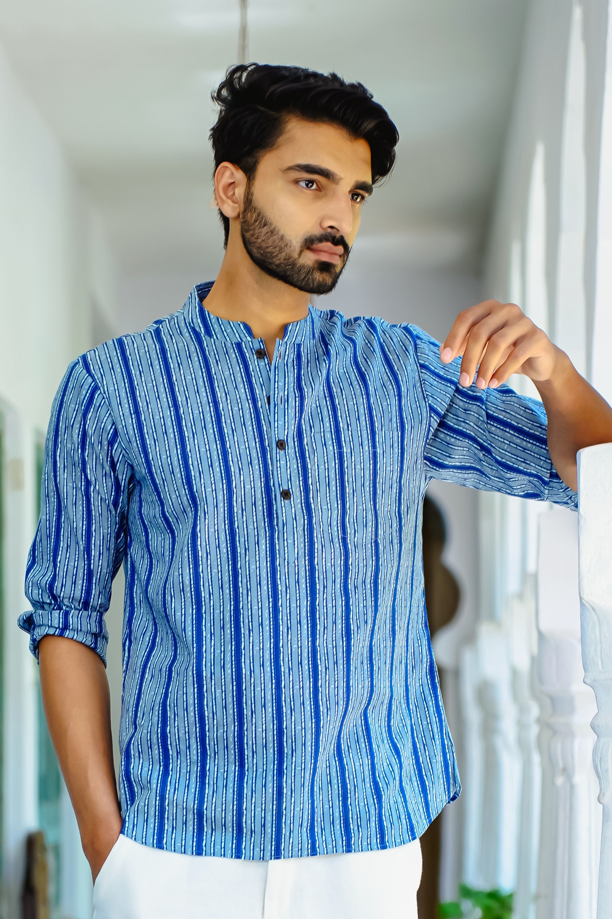 BLUE, WHITE & GREY VERTICAL LINES PRINTED SHORT KURTA WITH CUFF