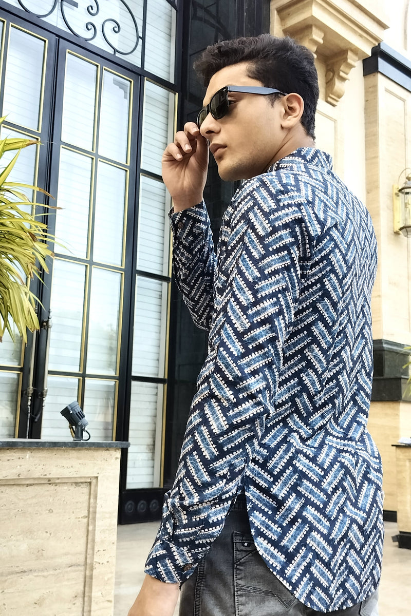 MAGNETIC BLUE ABSTRACT LINES PRINTED &  EMBROIDERED SHORT BUTTON UP KURTA