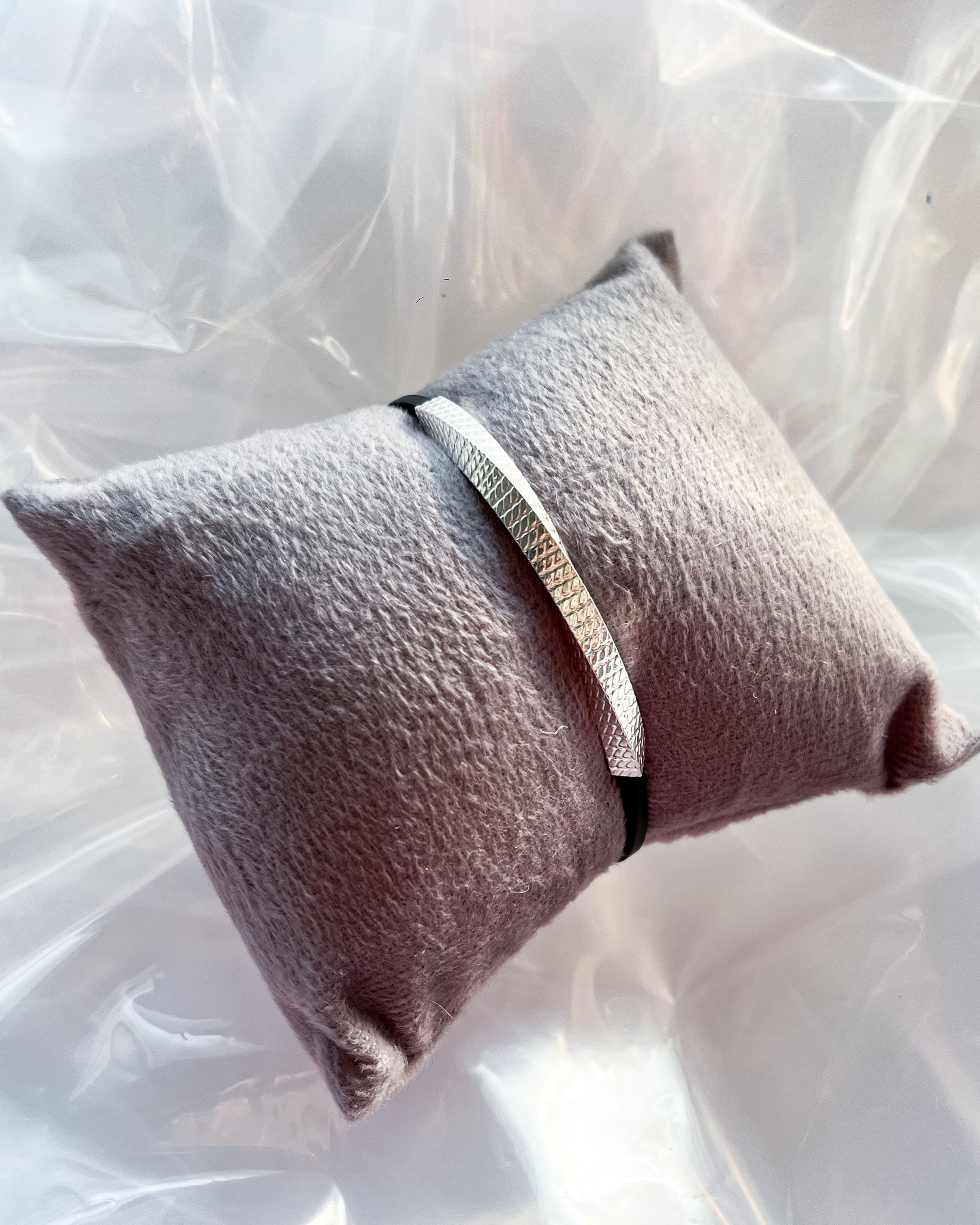 TEXTURED SILICIO