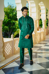 FOREST GREEN KURTA SET WITH INTRICATE THREAD & SEQUINS HIGHLIGHTS