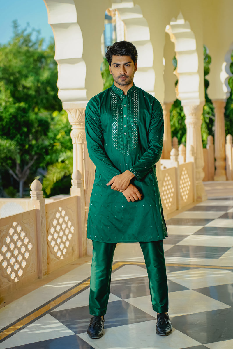 FOREST GREEN KURTA SET WITH INTRICATE THREAD & SEQUINS HIGHLIGHTS