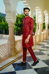DEEP MAROON KURTA SET WITH INTRICATE THREAD & SEQUINS HIGHLIGHTS