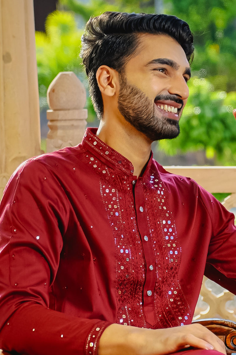 DEEP MAROON KURTA SET WITH INTRICATE THREAD & SEQUINS HIGHLIGHTS