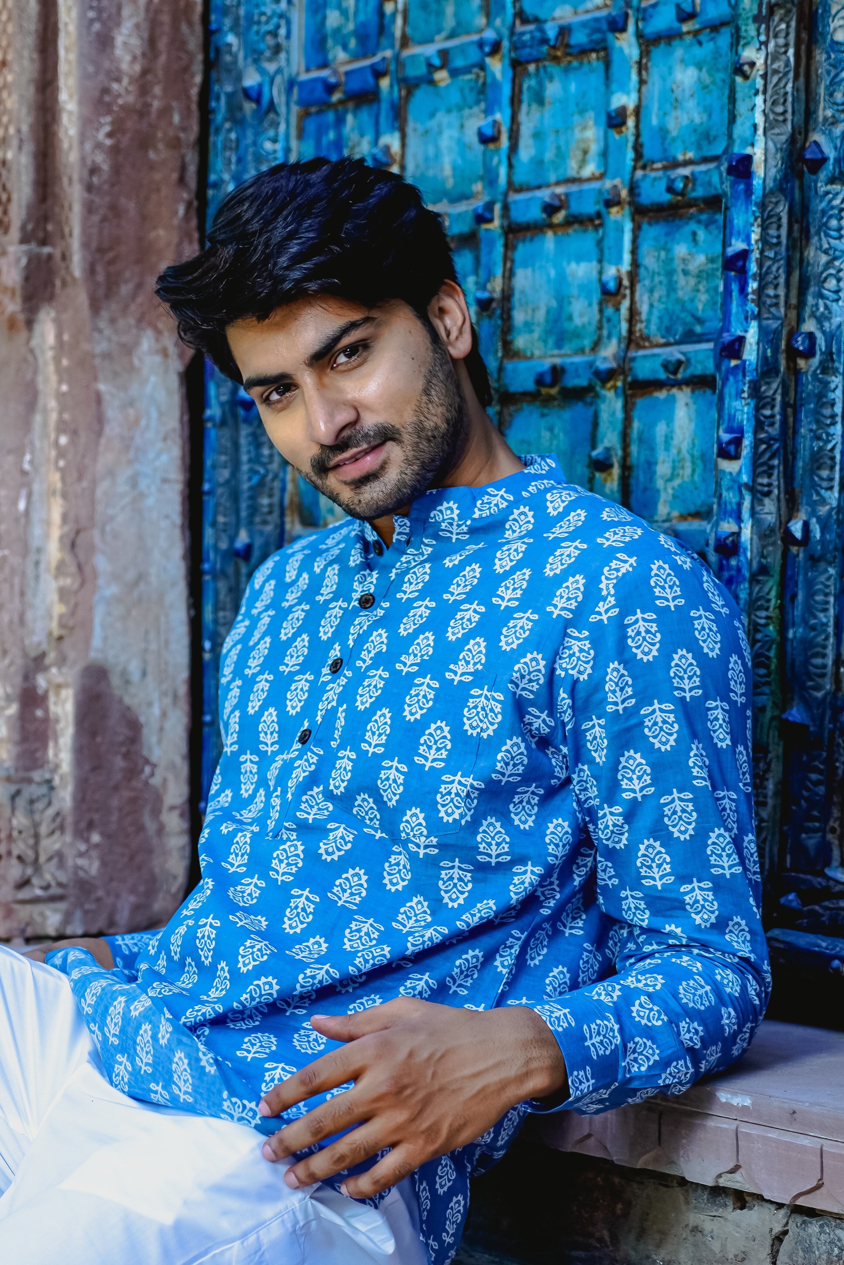 CASHMERE BLUE PRINTED SHORT KURTA WITH WHITE MOTIFS & CUFF