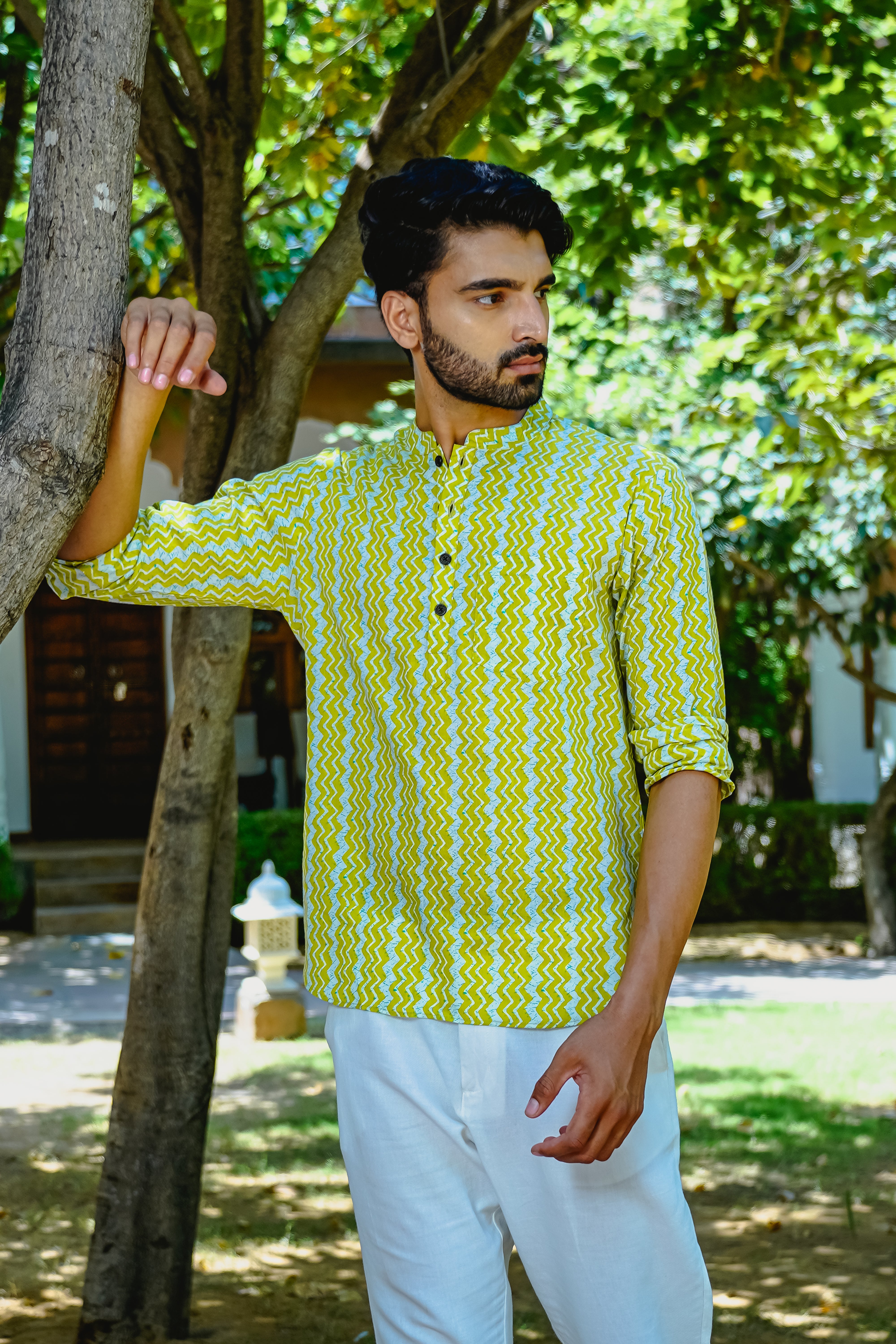 LIME GREEN ZIG ZIG DESIGN PRINTED SHORT KURTA WITH CUFF