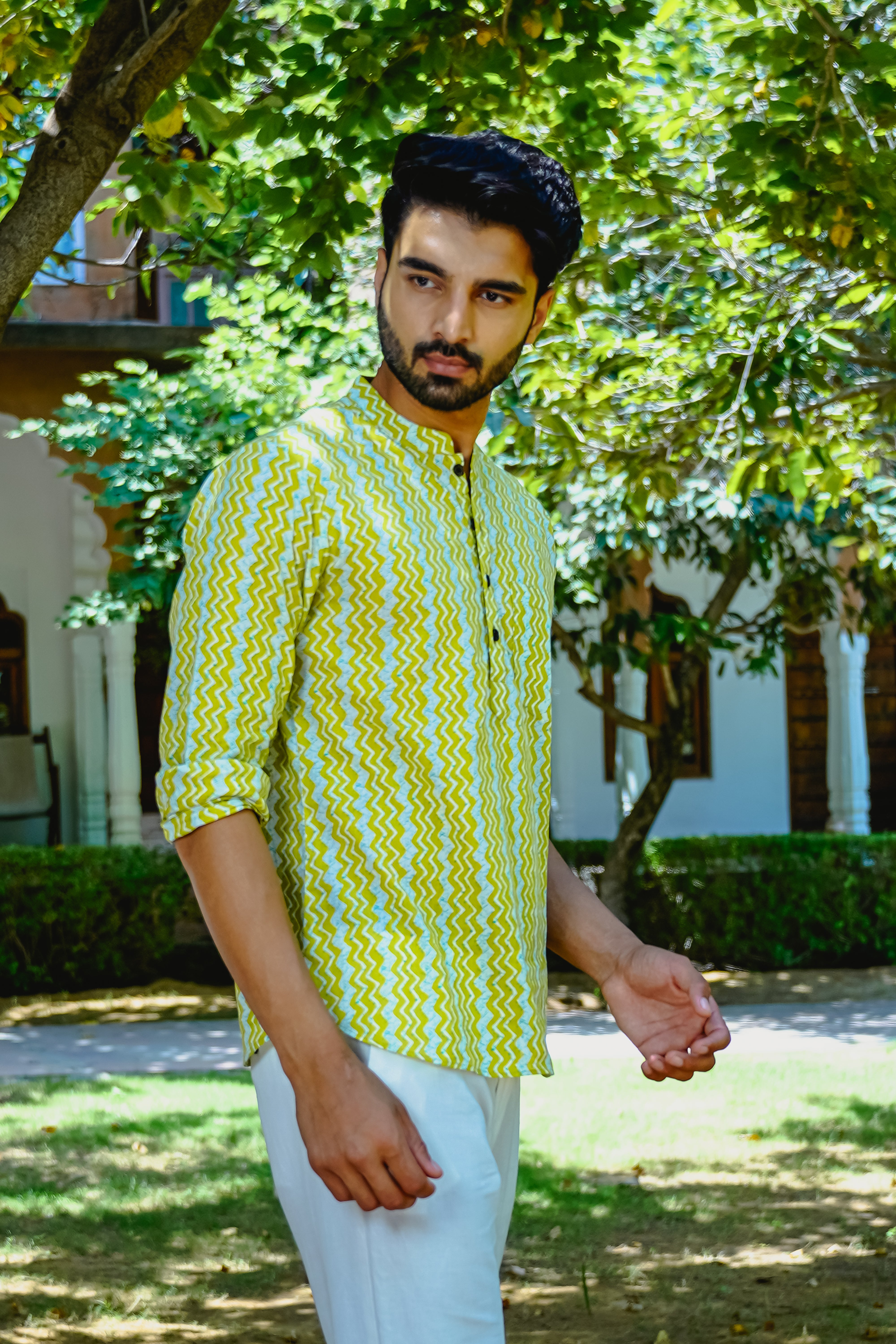 LIME GREEN ZIG ZIG DESIGN PRINTED SHORT KURTA WITH CUFF