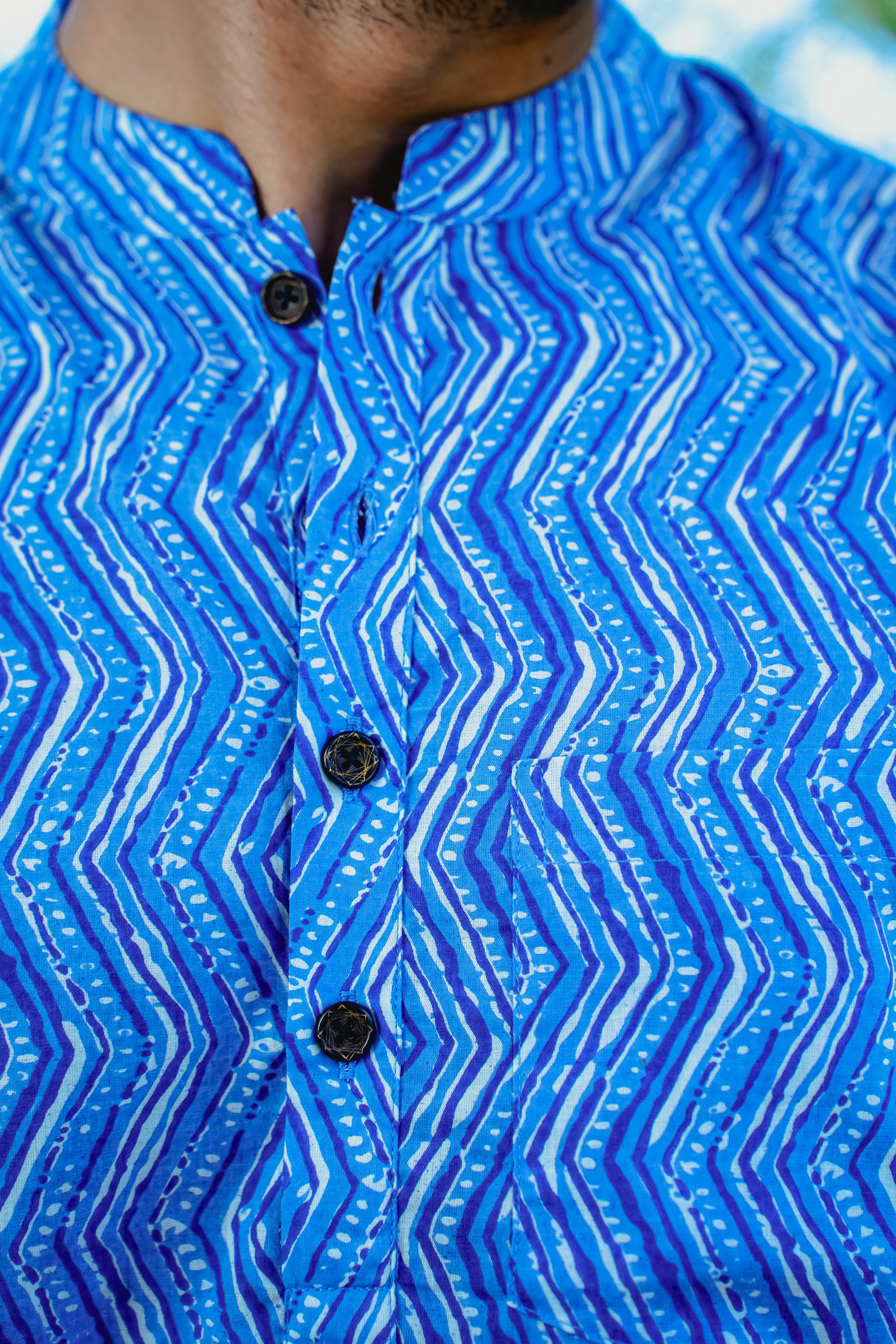 SAPPHIRE BLUE ZIG ZAG PRINTED SHORT KURTA WITH CUFF