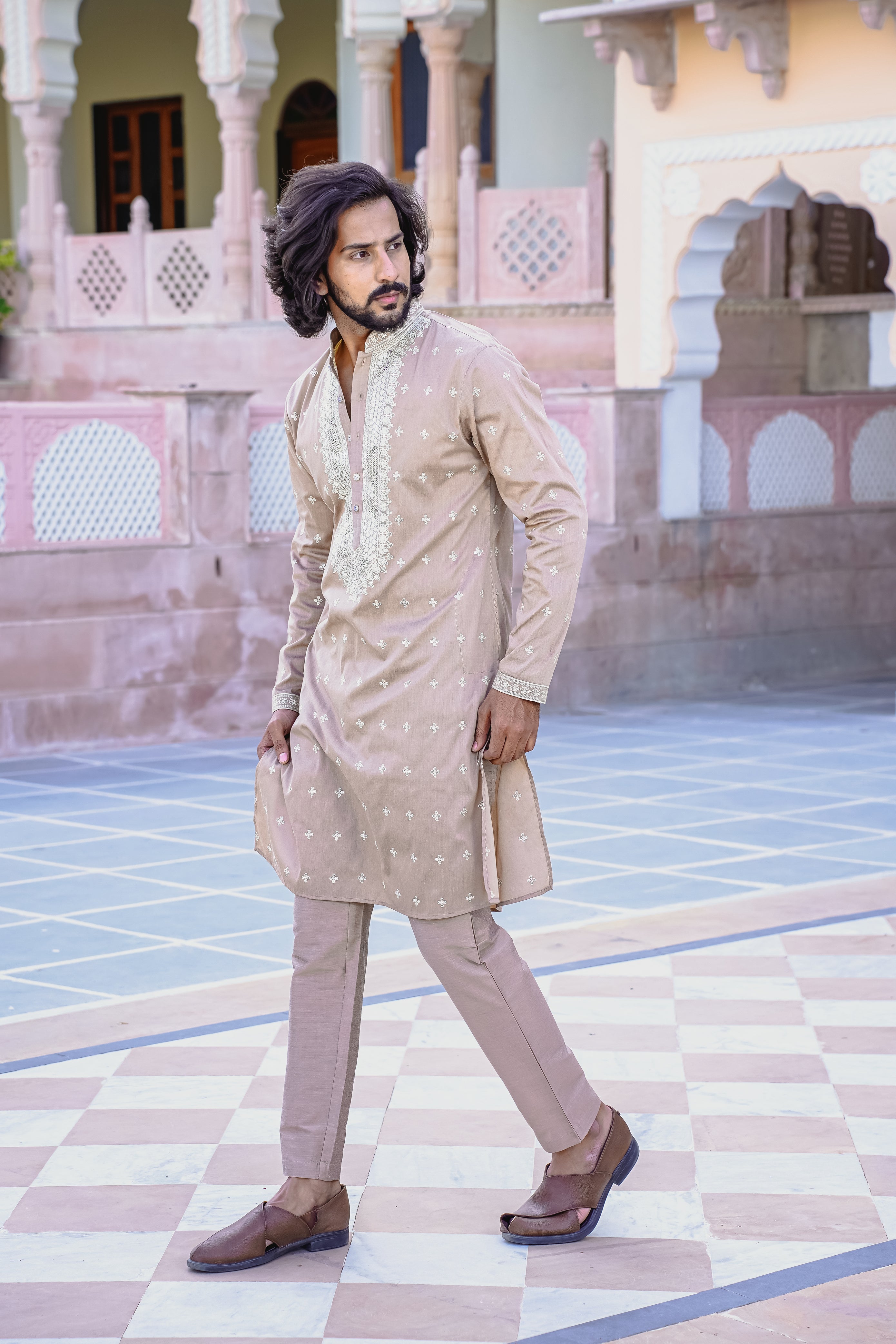 be desi neck embroidery kurta set