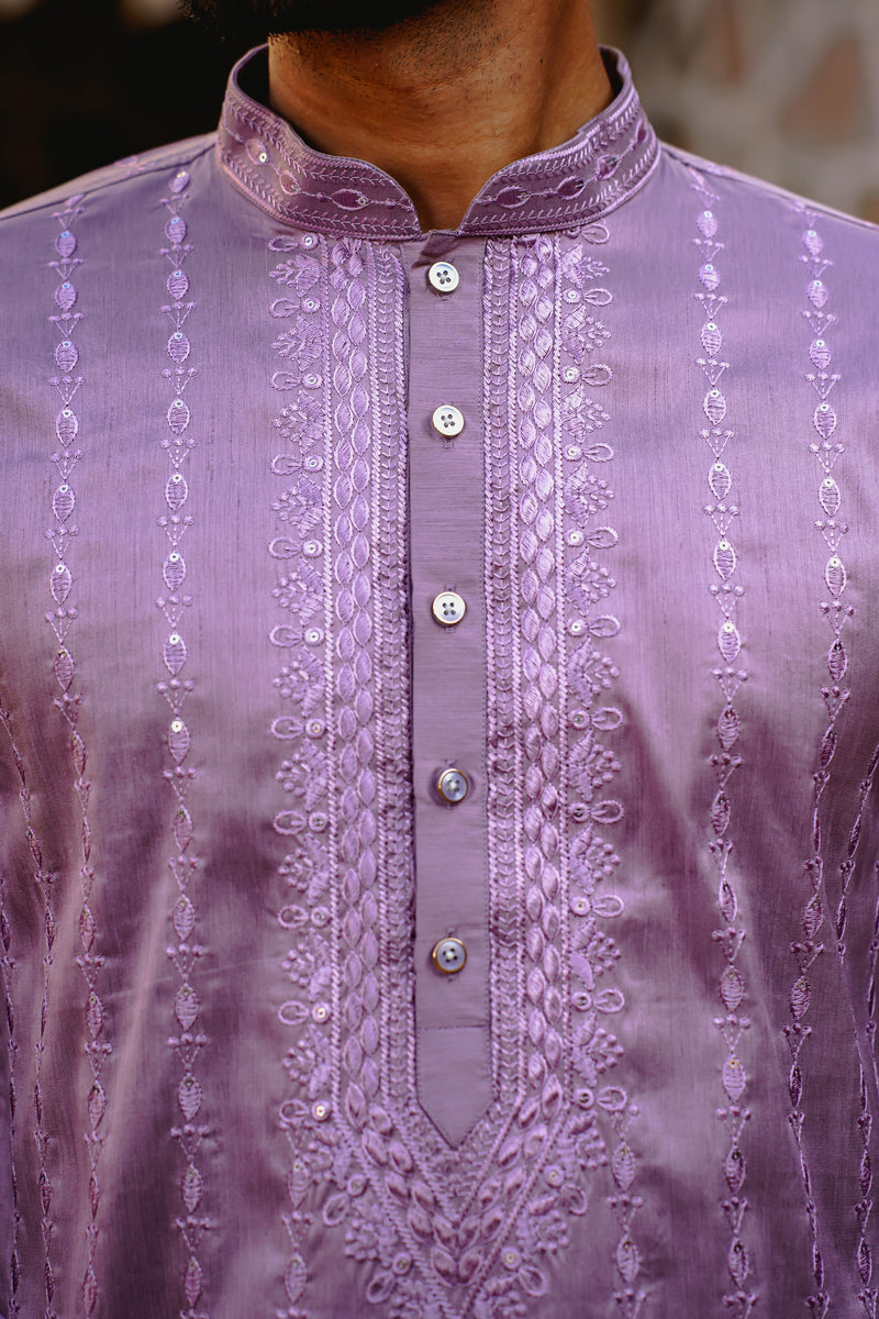 LAVENDER FROST KURTA SET WITH TONAL THREAD & SEQUIN EMBROIDERY