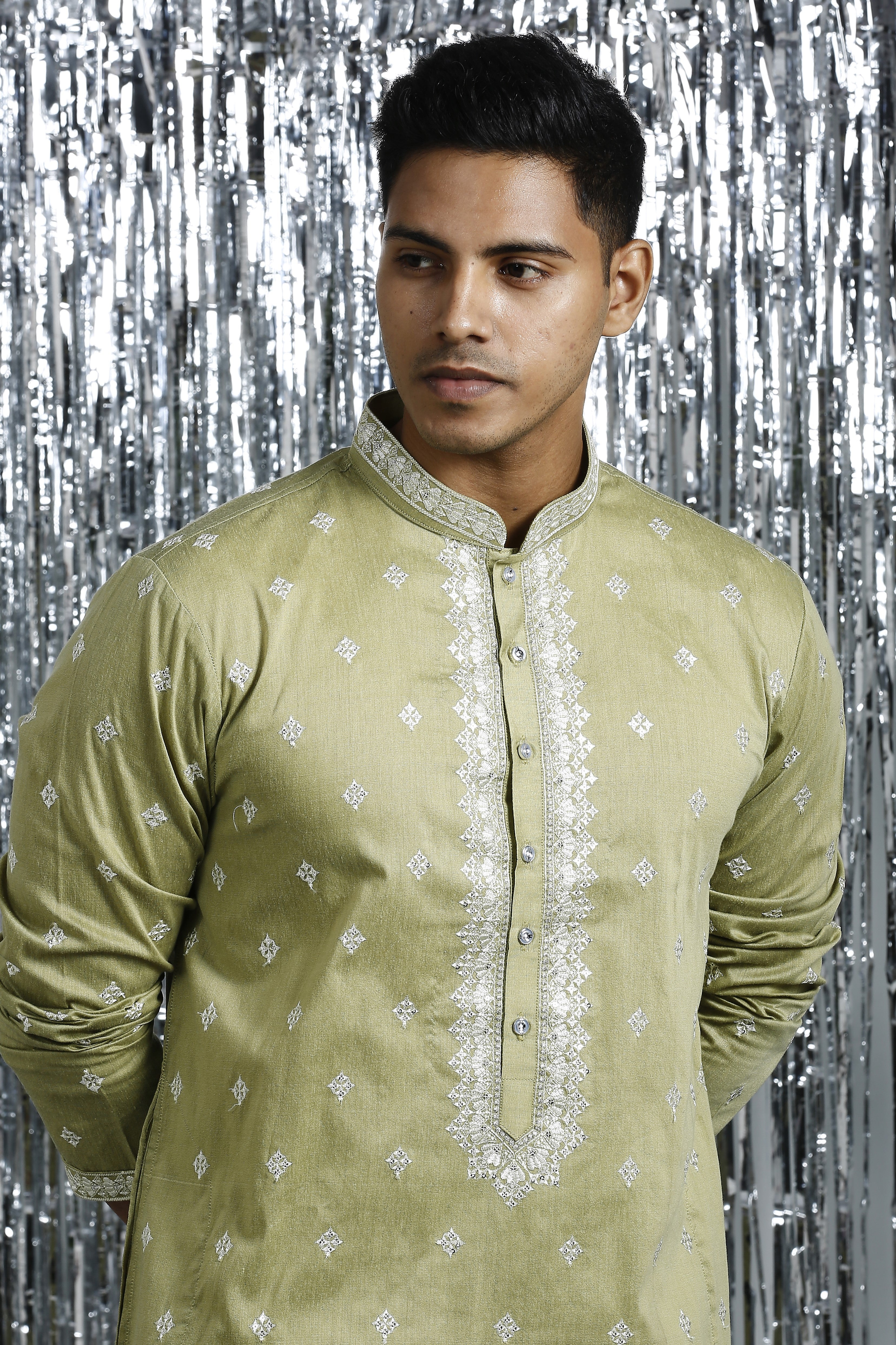 LILY GREEN KURTA PYJAMA SET WITH INTRICATE EMBROIDERY AROUND NECKLINE