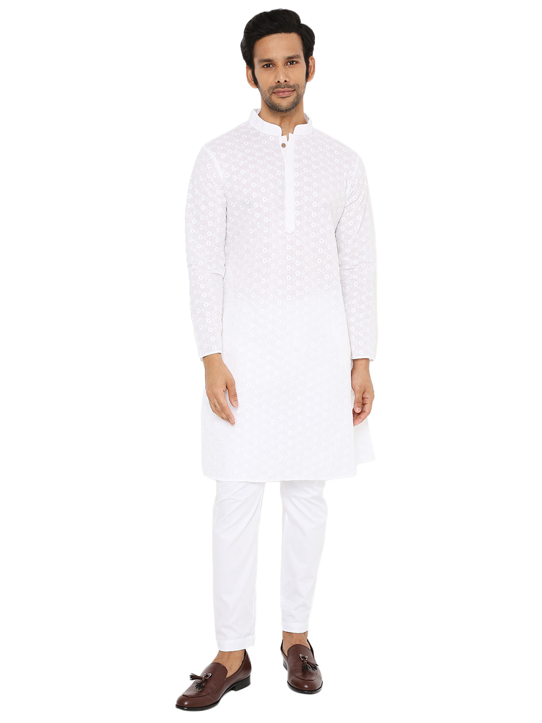 WHITE CHIKANKARI KURTA  PYJAMA SET WITH CIRCULAR LEAF THREAD EMBRIODERY