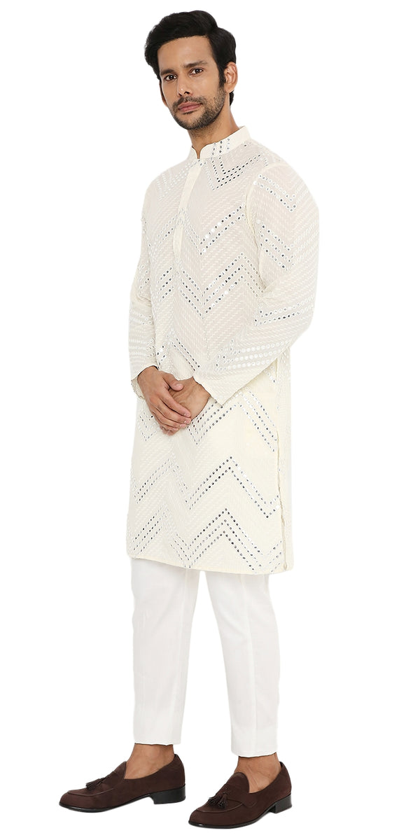 OFF WHITE KURTA PYJAMA SET WITH CHEVRON ABLA EMBRIODERY