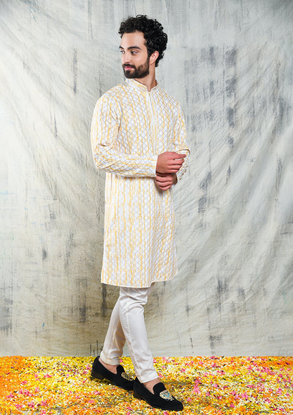 EMBROIDERED YELLOW SHIBORI DESIGN KURTA PYJAMA SET WITH CONTRAST NECK PIPING DETAIL