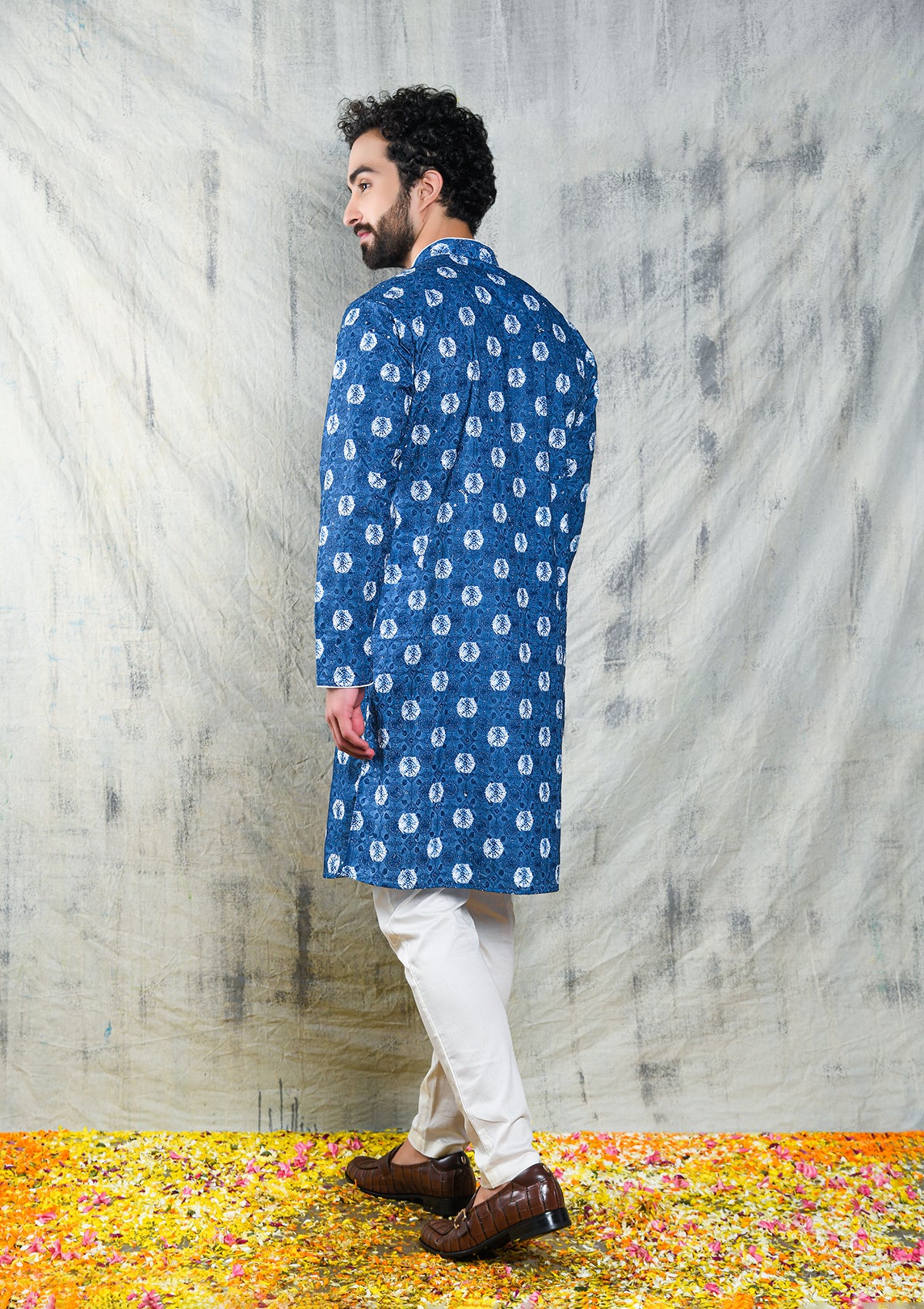 EMBROIDERED REFLEX BLUE BANDHANI KURTA PYJAMA SET WITH SEQUINS & CONTRAST PIPING DETAIL