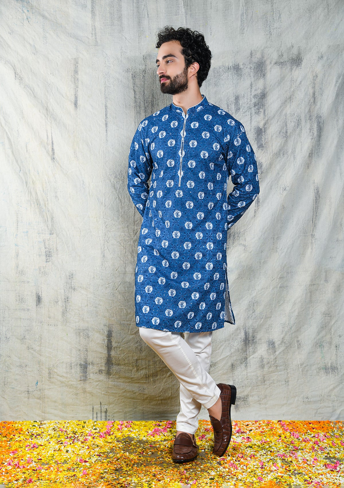 EMBROIDERED REFLEX BLUE BANDHANI KURTA PYJAMA SET WITH SEQUINS & CONTRAST PIPING DETAIL