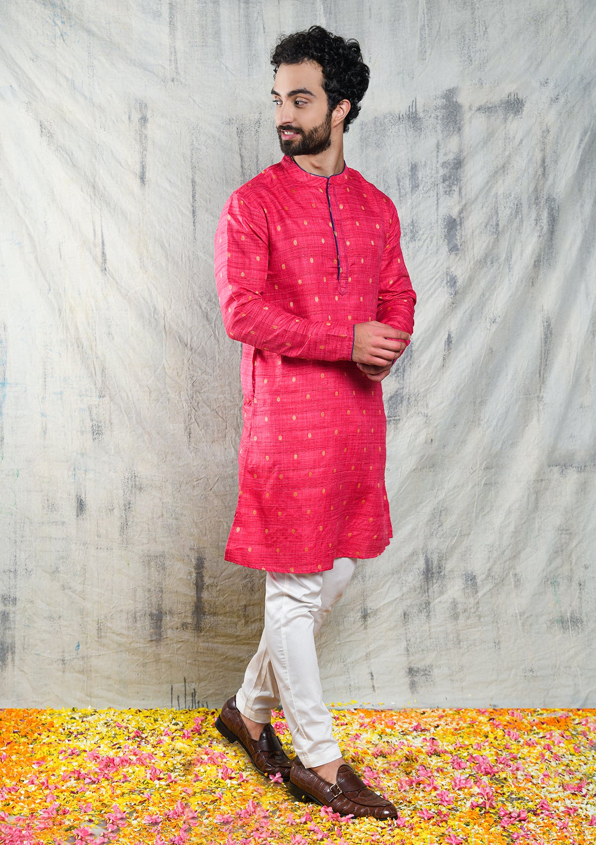 FUSCIA PINK HANDLOOM KURTA PYJAMA  SET WITH CONTRAST PIPING DETAIL