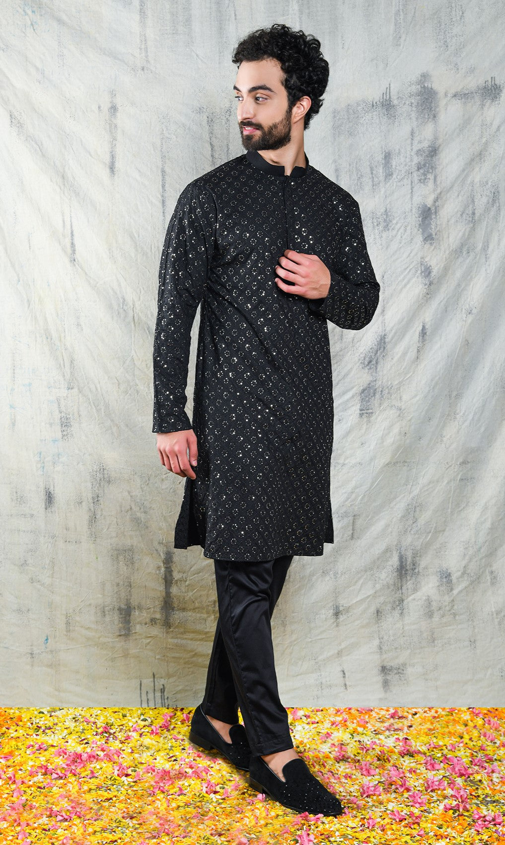 EMBROIDERED JADE BLACK KURTA PYJAMA SET WITH ALL OVER SEQUIN DESIGN
