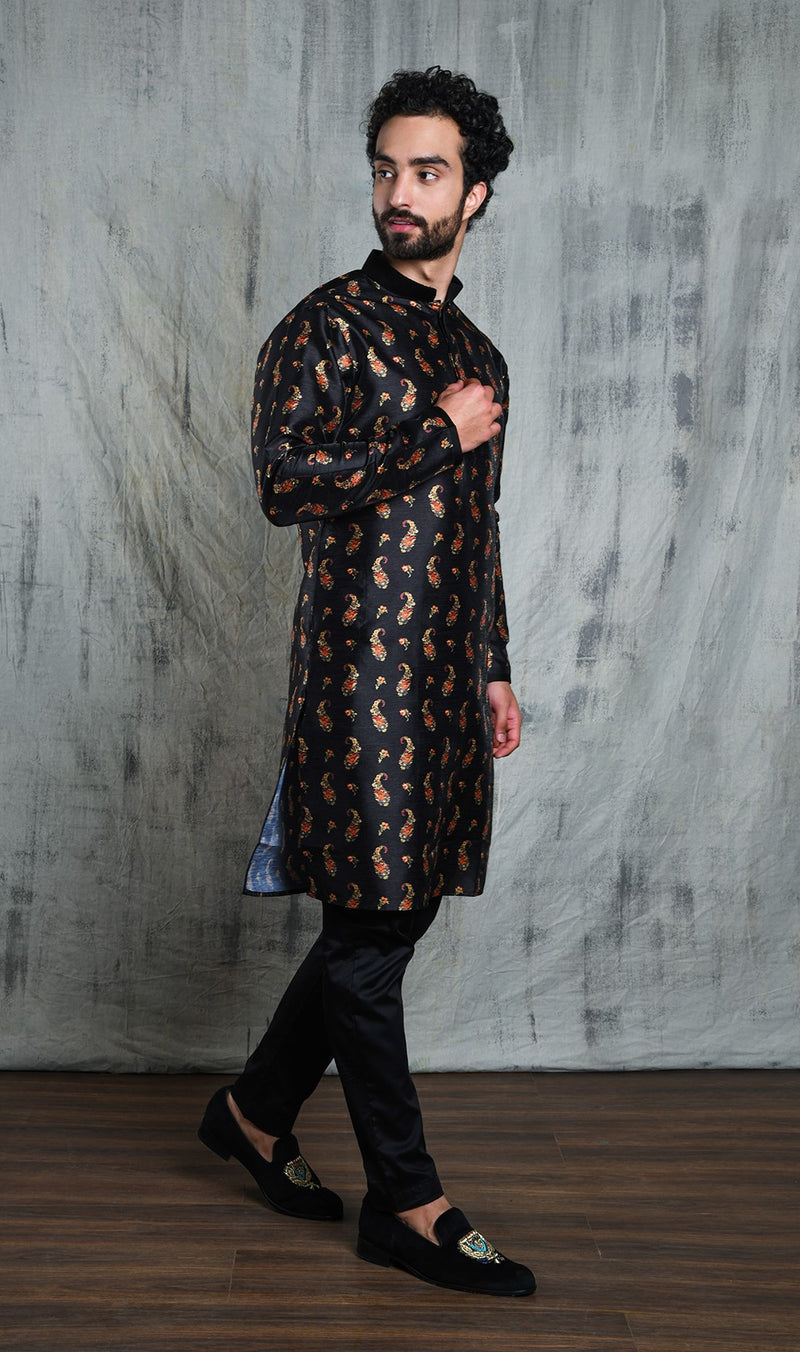 BLACK CONTRAST PAISLEY PRINTED POLY SILK KURTA PYJAMA SET