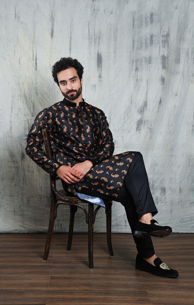 BLACK CONTRAST PAISLEY PRINTED POLY SILK KURTA PYJAMA SET